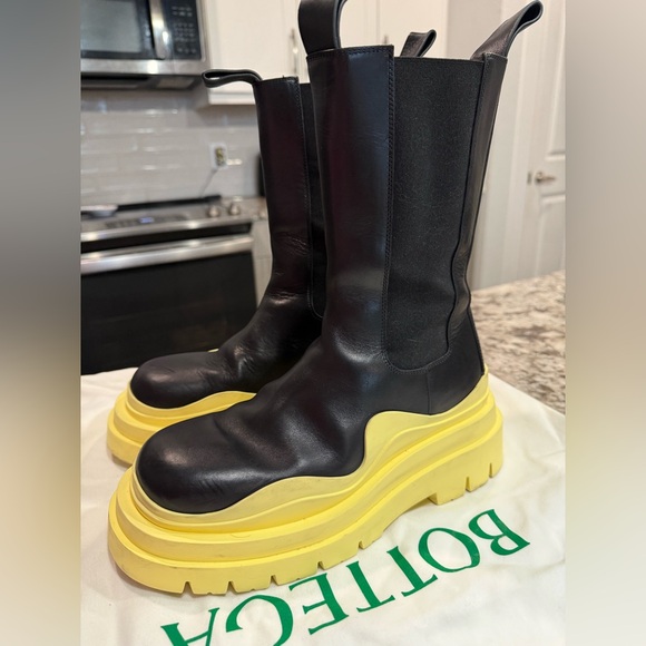 Botegga Venetta Tire boot - Picture 4 of 6
